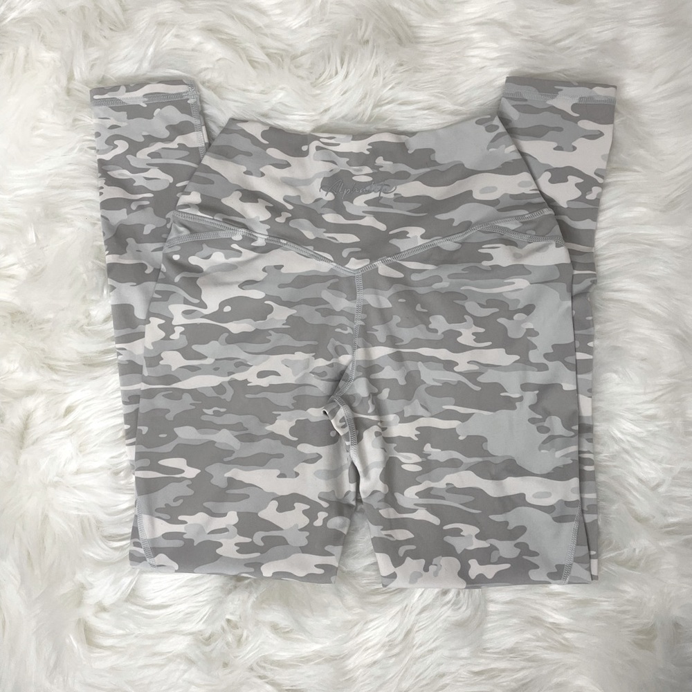 Alphalete surface power camo legging